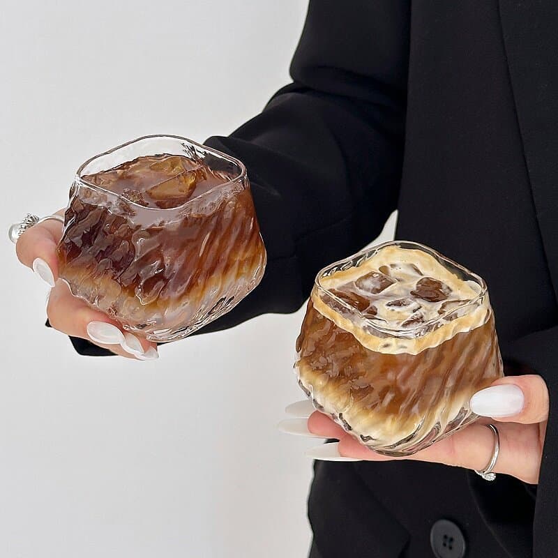 Copo Dirty em Vidro Premium – Elegante para Latte e Flat White, Estilo Coffeeshop, Caneca Feminina para Uso Diário
