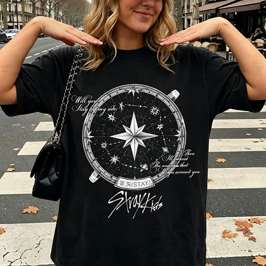Camiseta de Algodão Preta para Mulheres, Estampa de Compasso e Estrelas, Casual