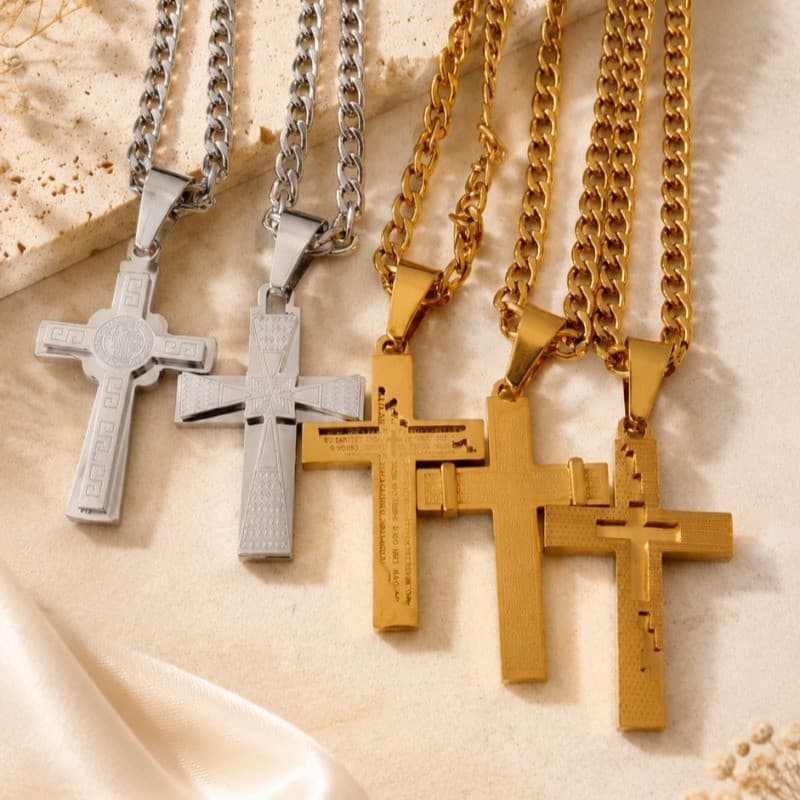Colar Cruz em Aço Inoxidável Unissex Dourado e Prateado com Corrente Pingente Religioso