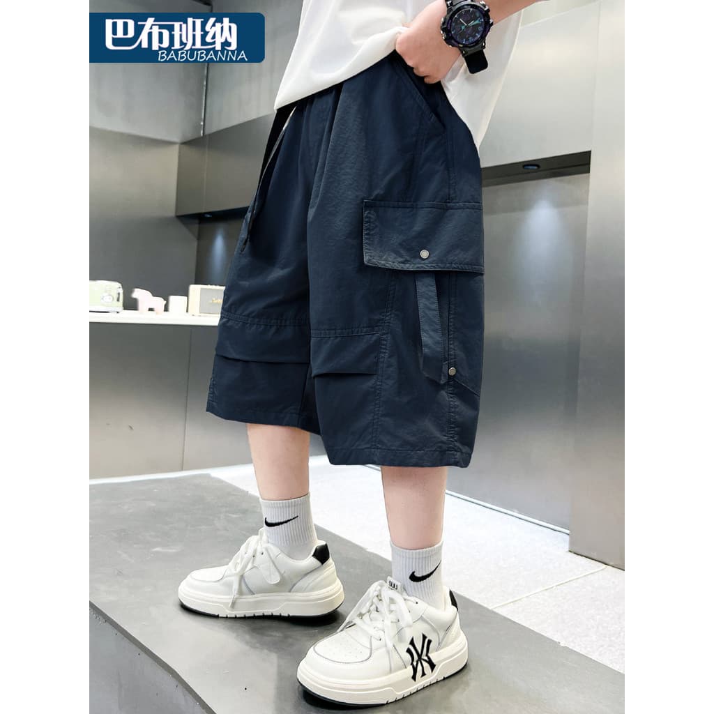 Meninos macacão verão 2026 novo estilo crianças Shorts médio grande crianças calças cortadas bonito meninos calças de ve