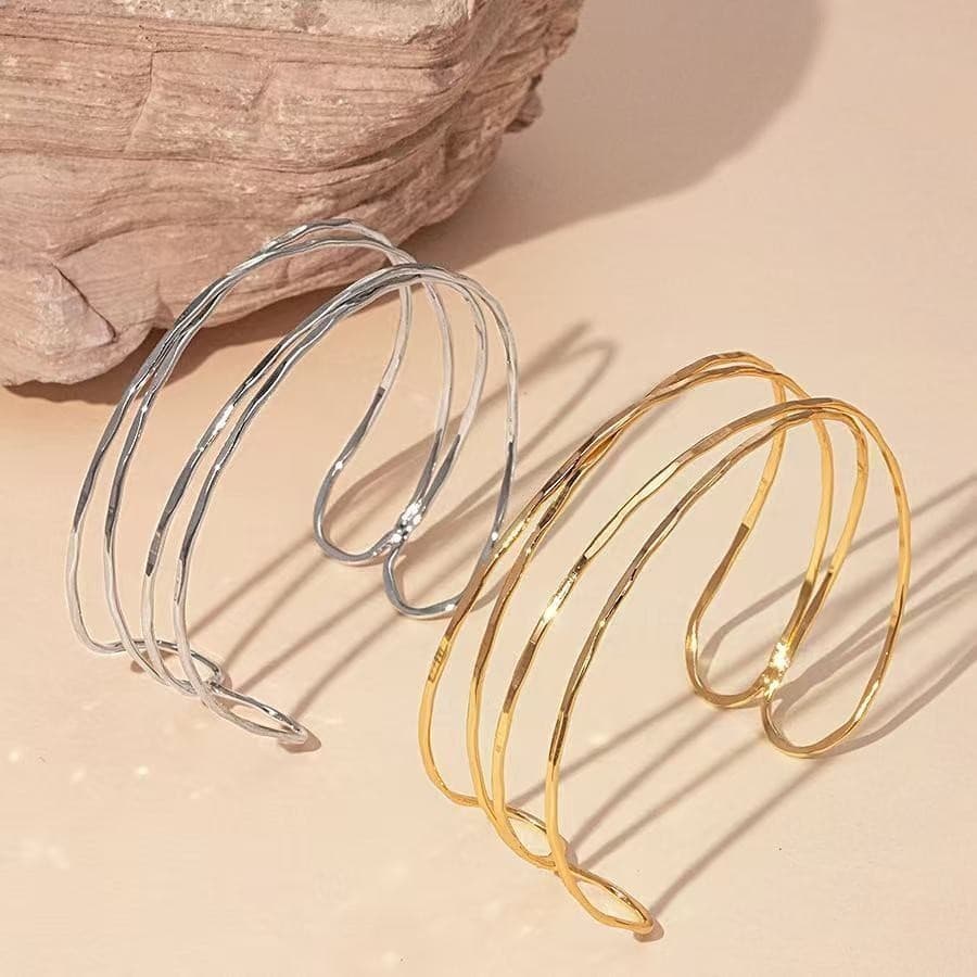 Bracelete Feminino(Pulseira de Braço) Trancado Duplo Ajustável.