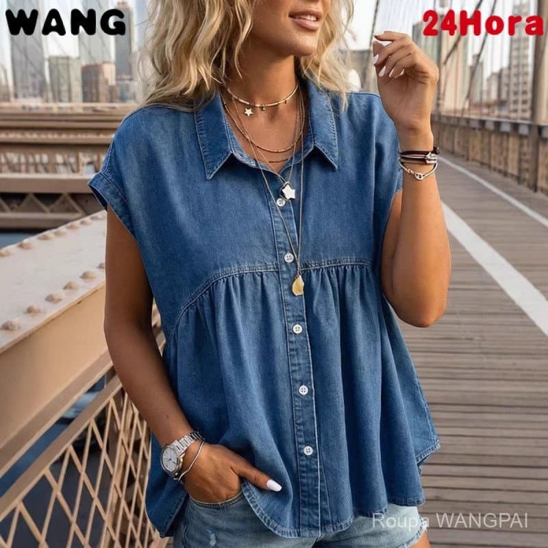 Camisa Feminina de Manga Curta em Imitação de Jeans, Cor Sólida e Corte Solto