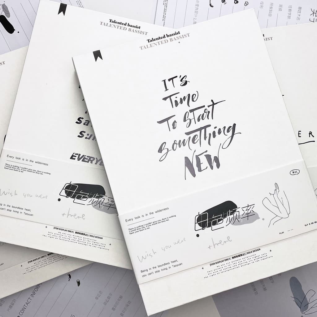 Álbum de formatura estilo Instagram, com folhas soltas e design atraente, estilo artístico simples e exclusivo, novo mod