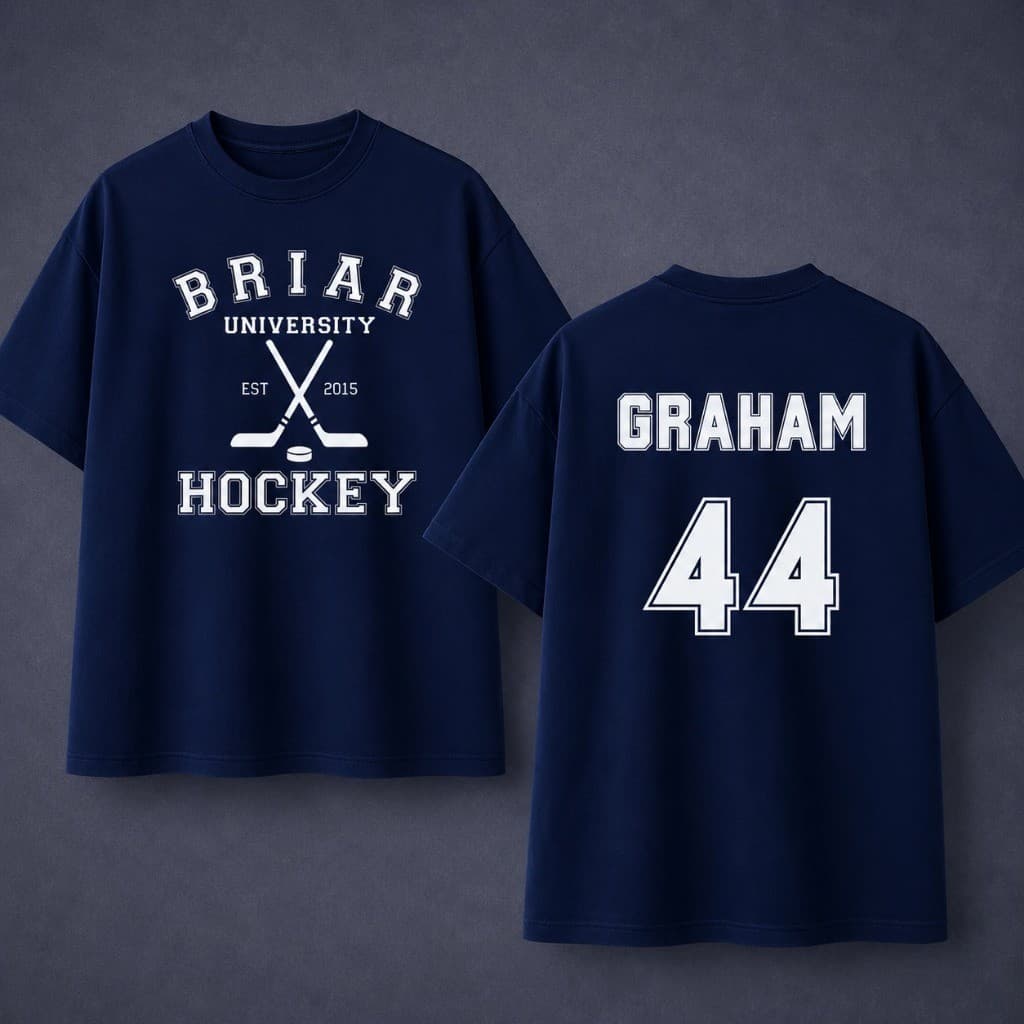 Camiseta Unissex  Adulto Off Campus Briar University - Amores Improváveis 100% Algodão Briar Hockey
