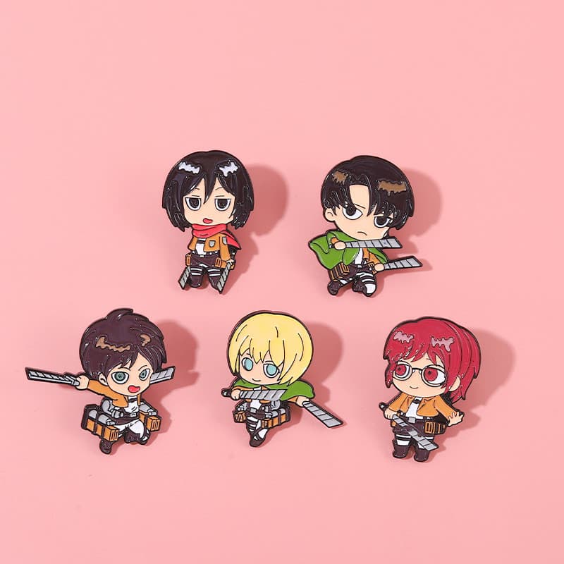 [5pçs] Broches de Liga Attack on Titan - Decora Roupas e Mochilas