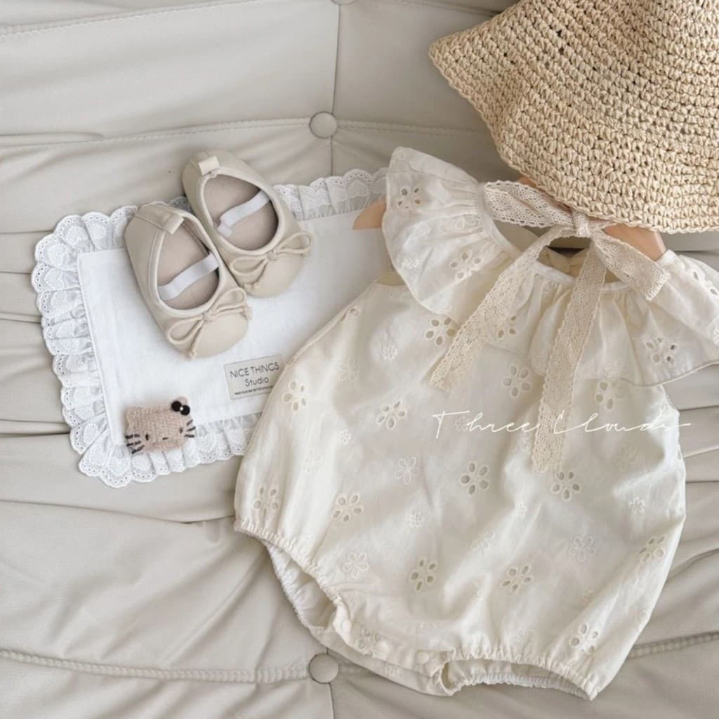 Verão infantil bebê menina verão princesa macacão cem dias estilo fino bordado oco sem costas macacão