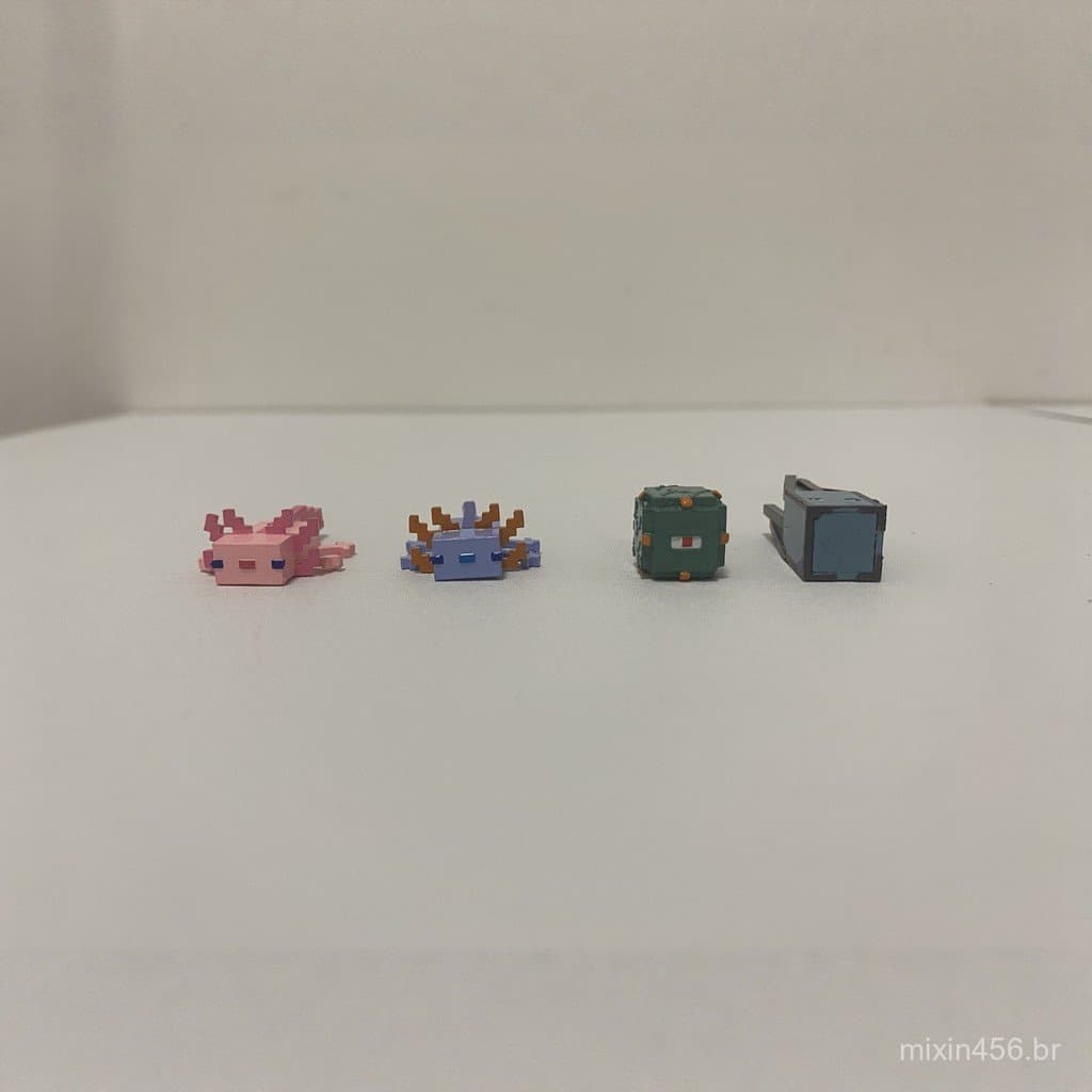 Novos itens soltos: figuras, bonecos e modelos com tema Minecraft. Miniaturas, brinquedos de mesa e itens decorativos.
