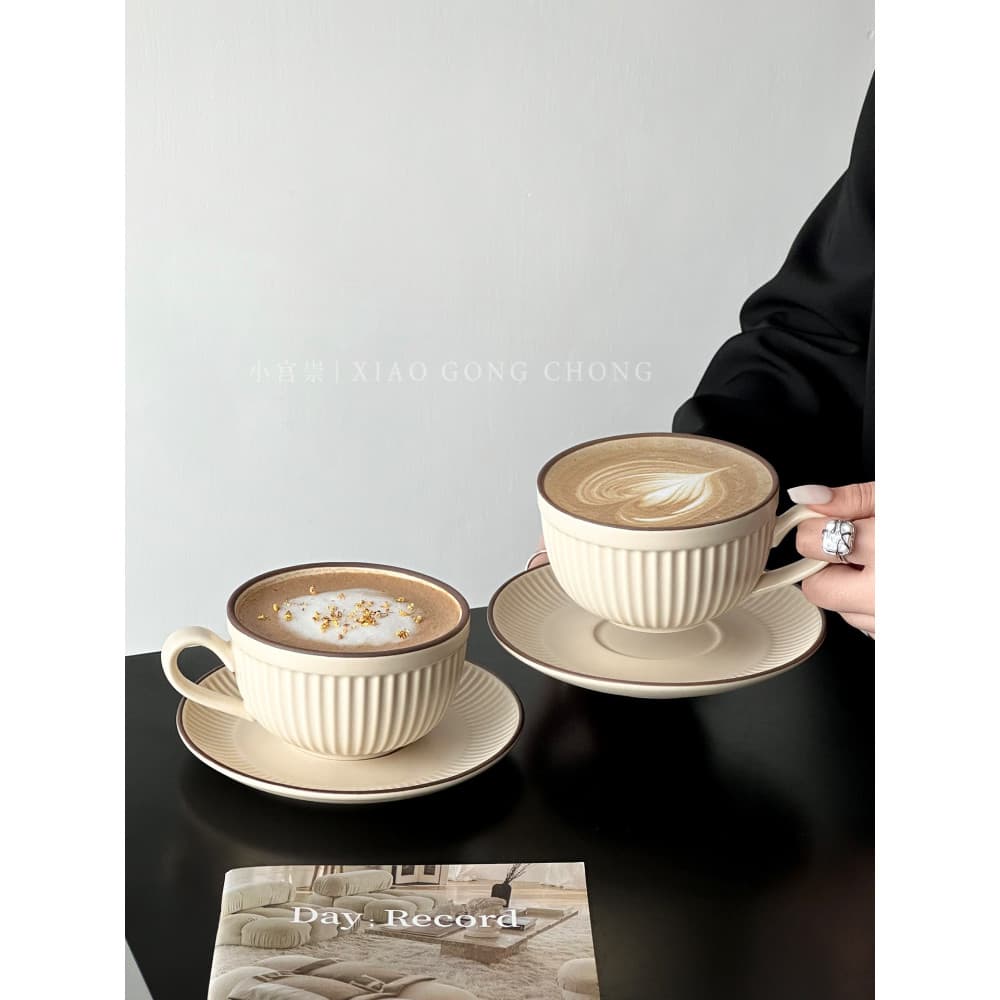 Britânico Retro latte latte copo nicho High-End requintado cerâmica xícara de café pires criativo conjunto de chá da tar