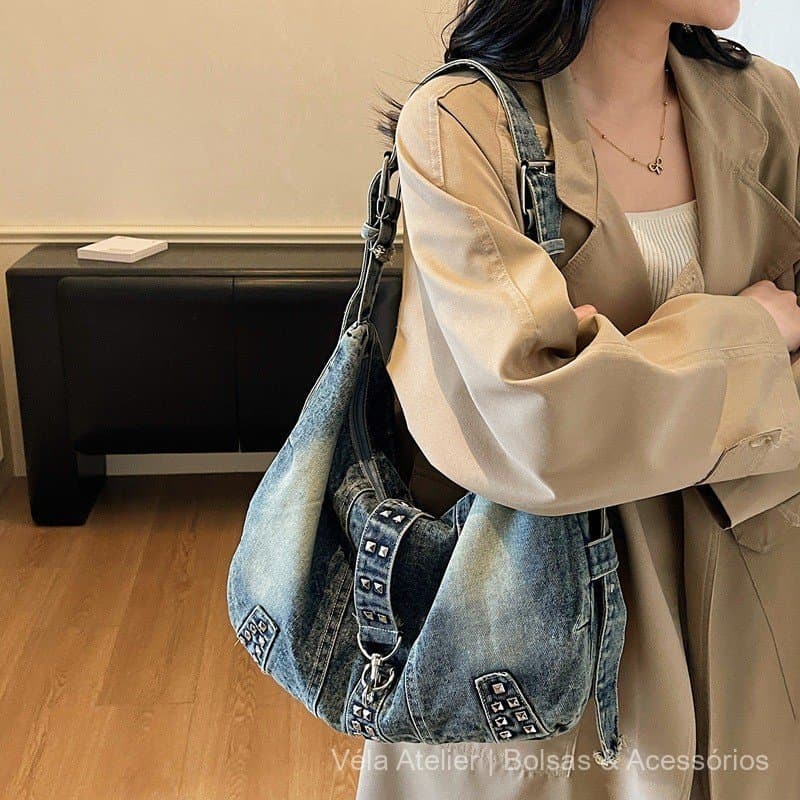 Bolsa Tote Feminina de Jeans com Tachas e Zíper para Faculdade e Trabalho Estilo Vintage