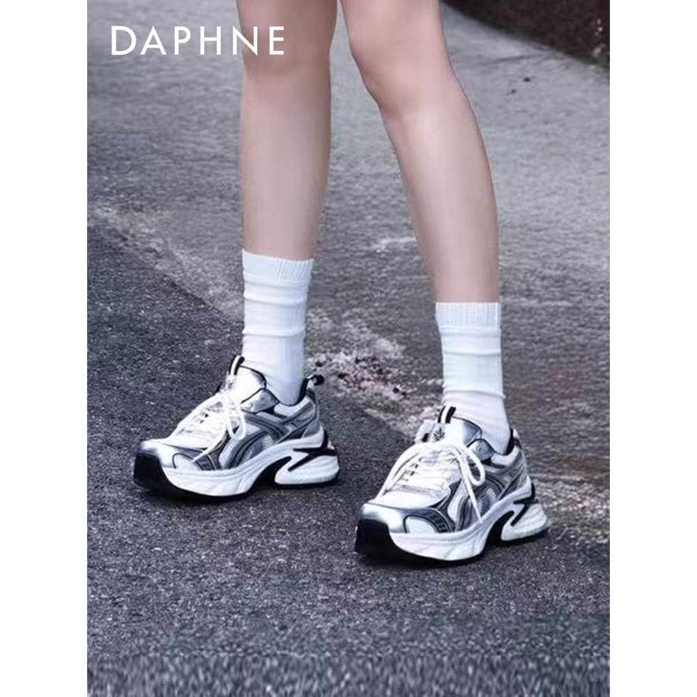 Canção Qian mesmo estilo Daphne nuvem macio papai sapatos femininos 2026 novo estilo outono tênis de sola grossa aumenta