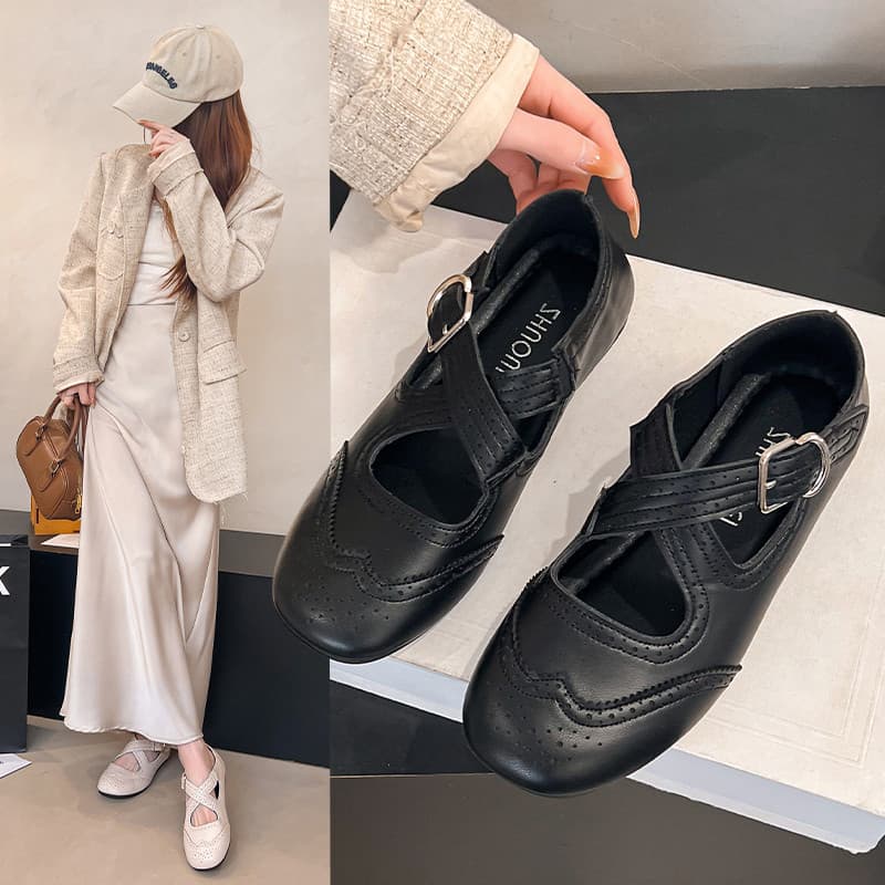 Bloco pequenos sapatos de couro feminino estilo britânico plana mãe sapatos primavera outono Retro All-Match não cansado