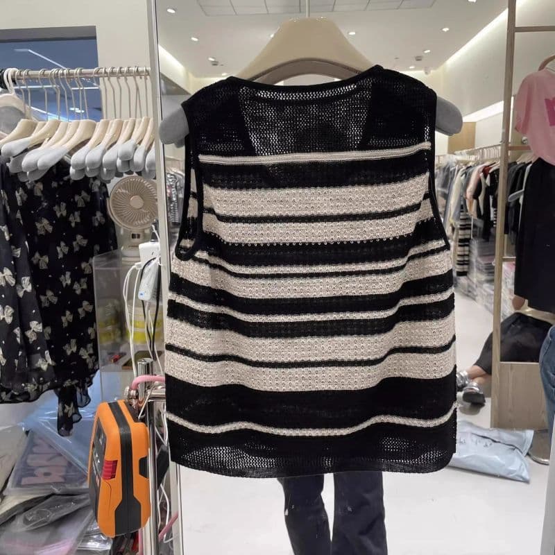 [Promoção por tempo limitado] Top de malha listrada com bloqueio de cor vazada de seda gelada, colete de moda de verão n