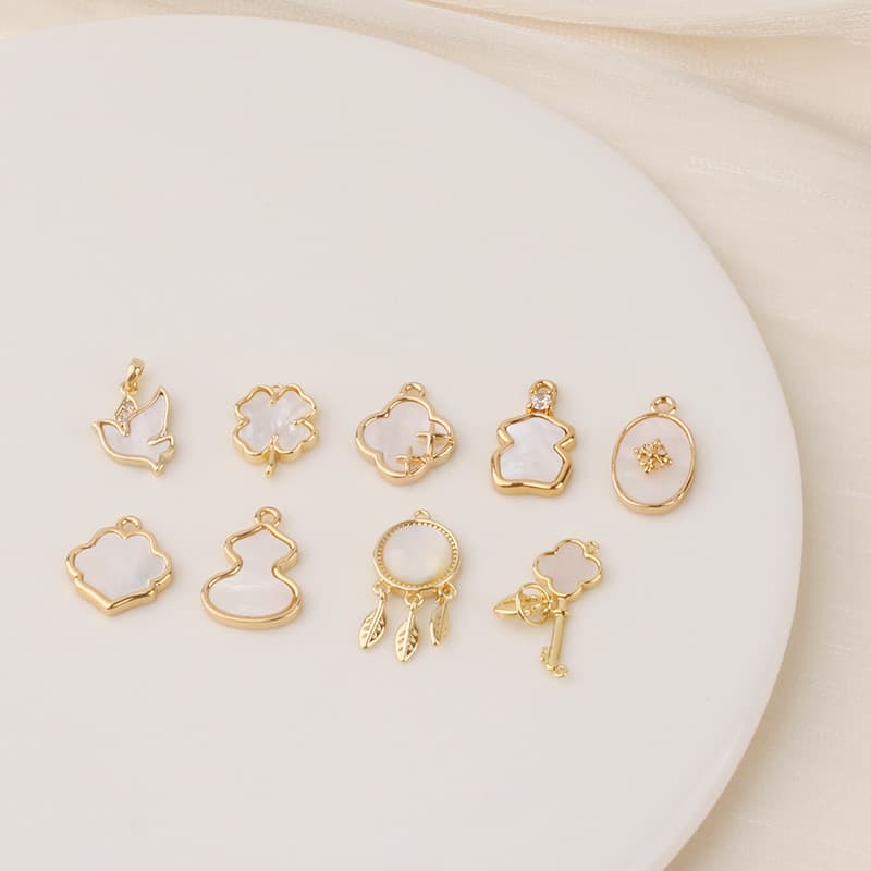 Cobre revestido de ouro incrustado zircão Fritillary nuvem pássaro amor chave sonho apanhador pingente diy Material arte