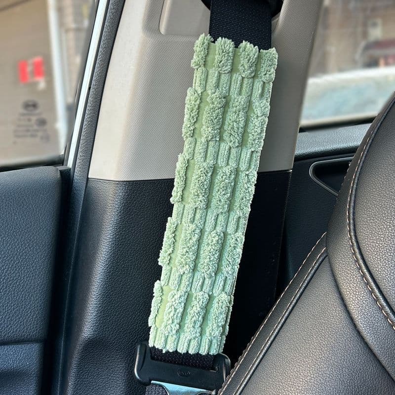 Verde de pelúcia cinto de segurança do carro capa de ombro macio e confortável alça de ombro resistente ao desgaste quat