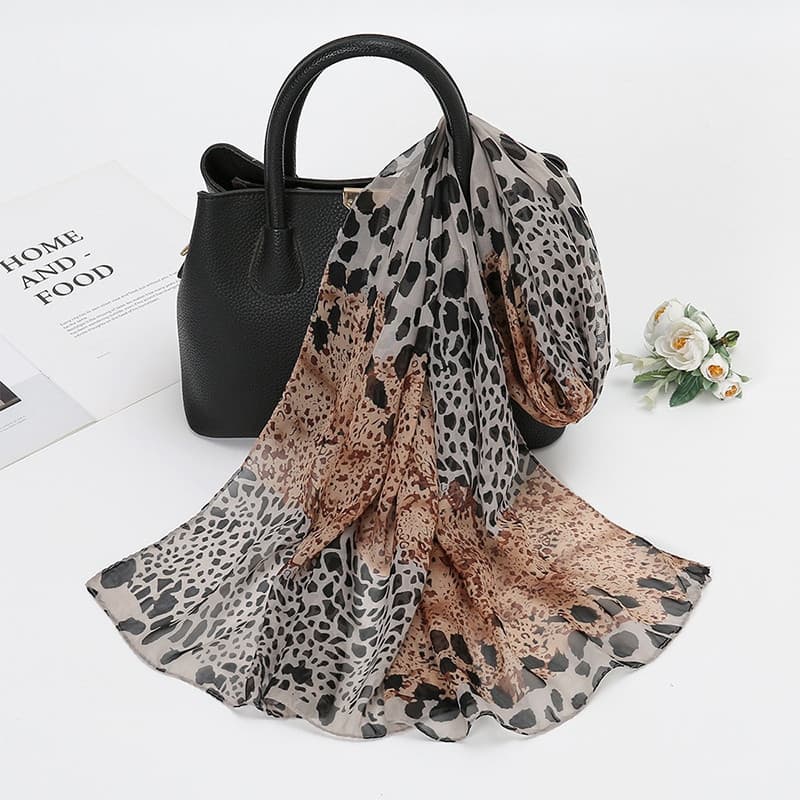 Cachecol de chiffon feminino, cachecol de seda, estampa de leopardo, longo, macio, xale, cachecol de praia, viagem UWWZ