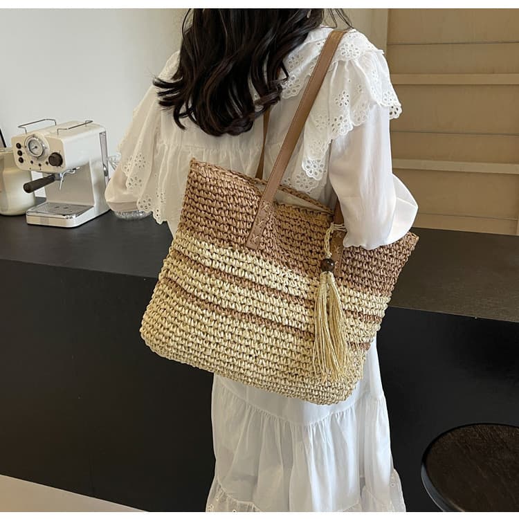 Bolsa de palha de grande capacidade 2025 novo estilo bolsa tecida à mão bolsa de ombro feminina Casual bolsa de praia pa