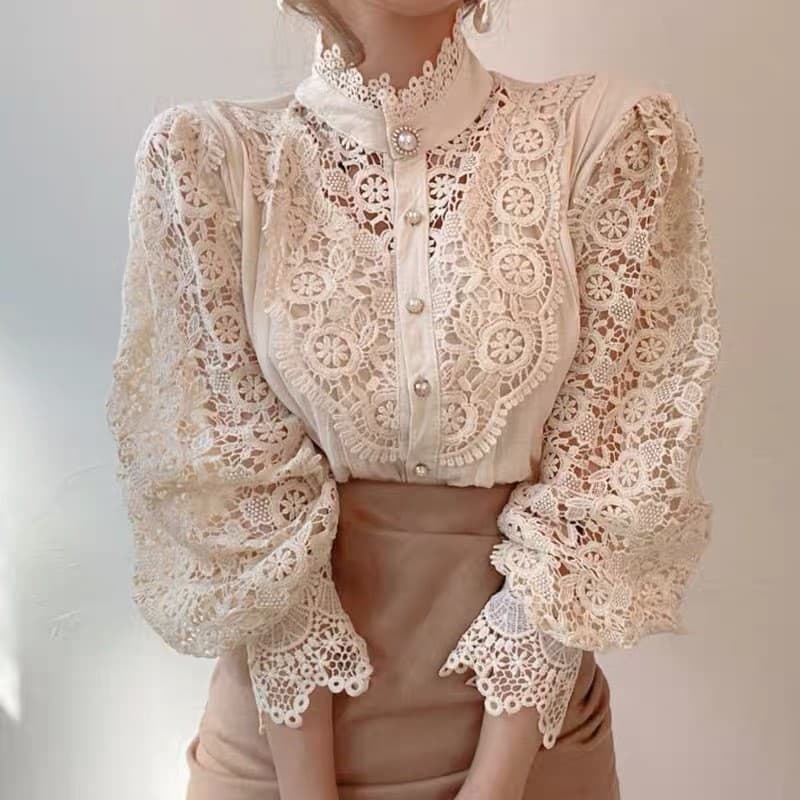 Camisa de renda com manga bufante estilo francês, adequada para namoro e almoço, charmosa romântica.