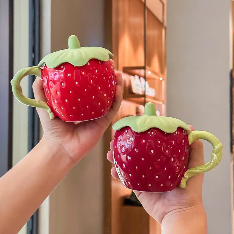 Copo de água de morango, caneca de cerâmica de alto valor, café da manhã doméstico, presente de aniversário, lembrança