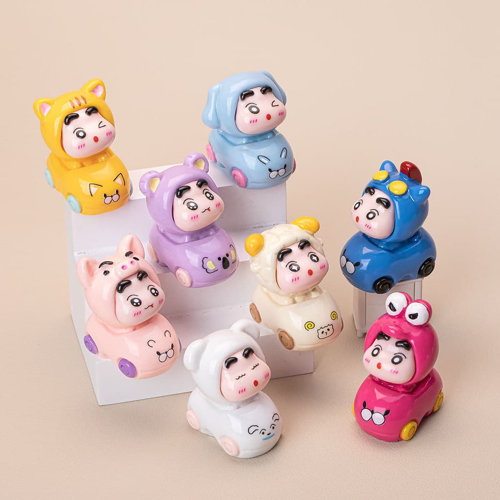 Bonito carro Animal Shin-Chan resina boneca DIY chaveiro acessórios saco dos desenhos animados pingente Desktop ornament