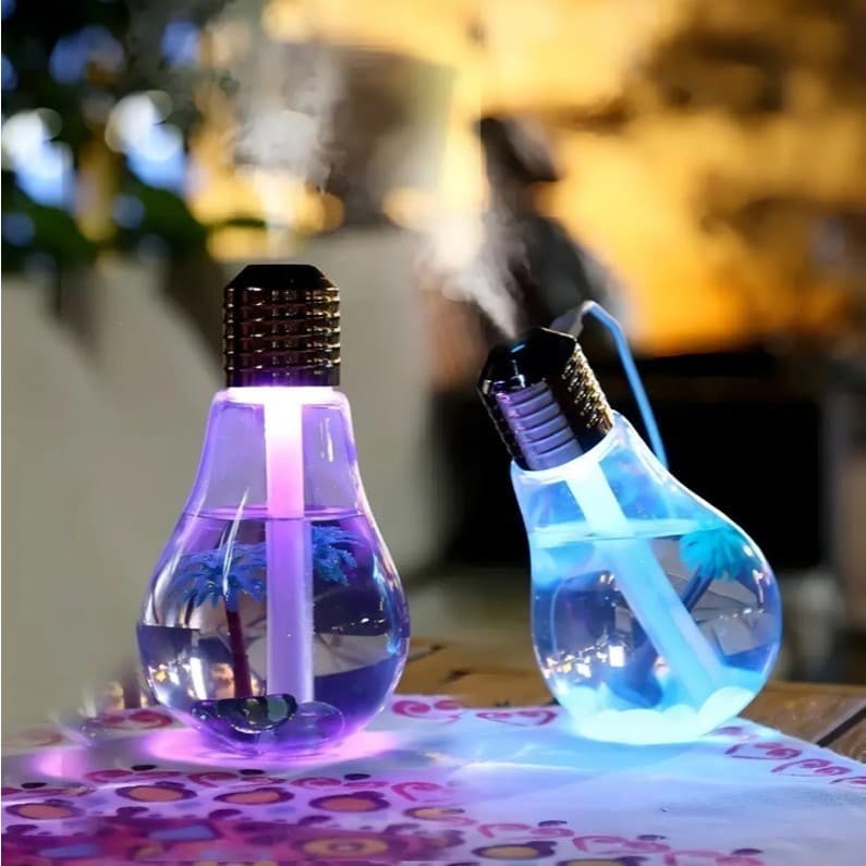 Umidificador e Aromatizador de Ar Formato De Lâmpada 400ml Com LED Conexão USB Portátil