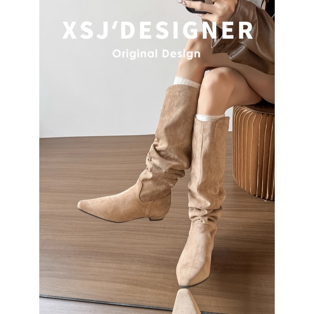Versão de couro ~ Botas de pilha plissada Botas femininas de camurça com bico fino Botas planas finas e finas Botas ocid