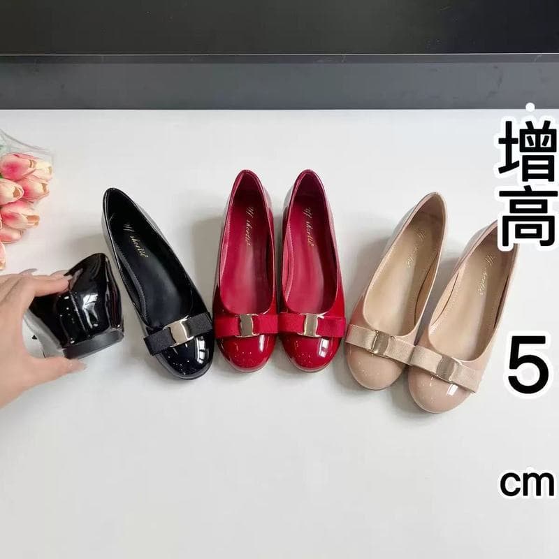 Moda novo estilo arco sapatos de salto feminino 2025 verão temperamento confortável aumento interno sola macia