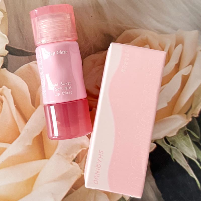 SHAQINUO SAQINUO Light Sweet Soft Mist Lip Glaze Hold Maquiagem Cor Matte Batom Não é fácil de colar Copo Veludo Lip