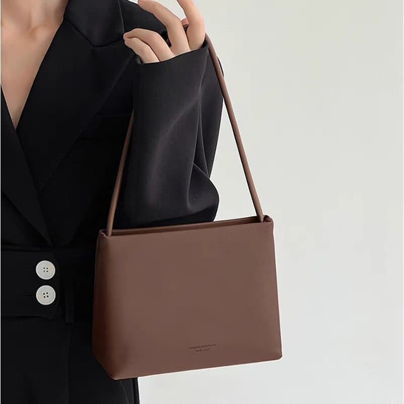 Bolsa bolsa transversal feminino Bolsa nas axilas Baguette quadrada de um ombro de nicho de alta qualidade