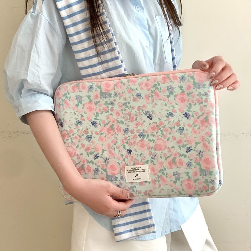 Bolsa interna estilo coreano com pequenas flores fofas, de alto apelo estético, adequada para laptop de 16 polegadas, ca