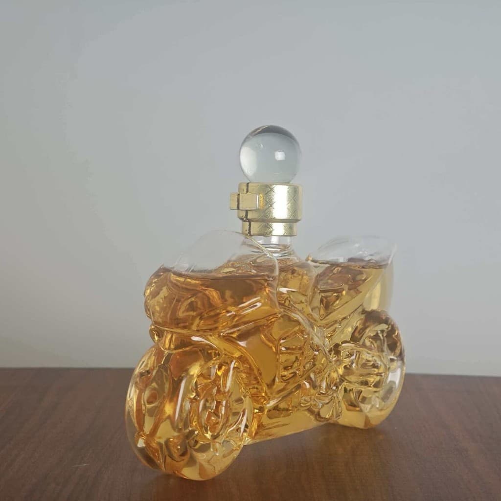 Garrafa de uísque Ducati criativa para motocicleta, decantador de vidro com alto teor de borosilicato