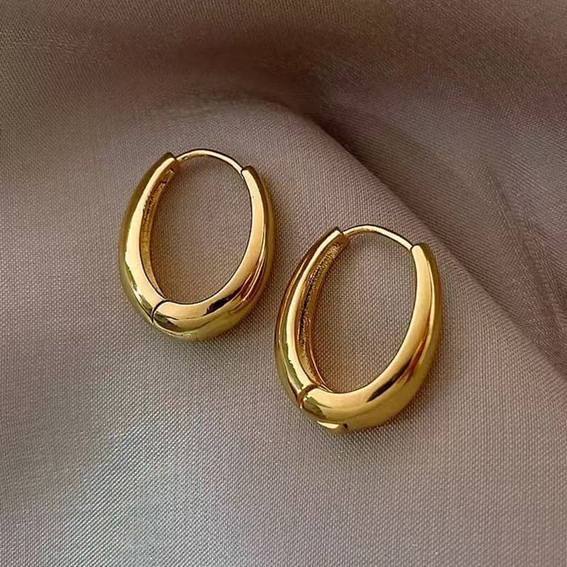 [Estoque pronto] Brincos de argola lisos com bolso dourado e prateado, temperamento de alta qualidade, luz, luxo, novos