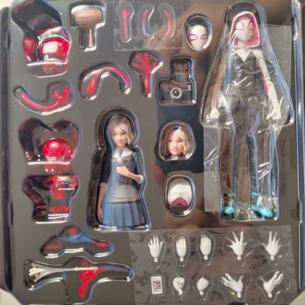 Universo paralelo do Homem-Aranha doméstico SV-ACTION Gwen Guan Presente móvel do Homem-Aranha