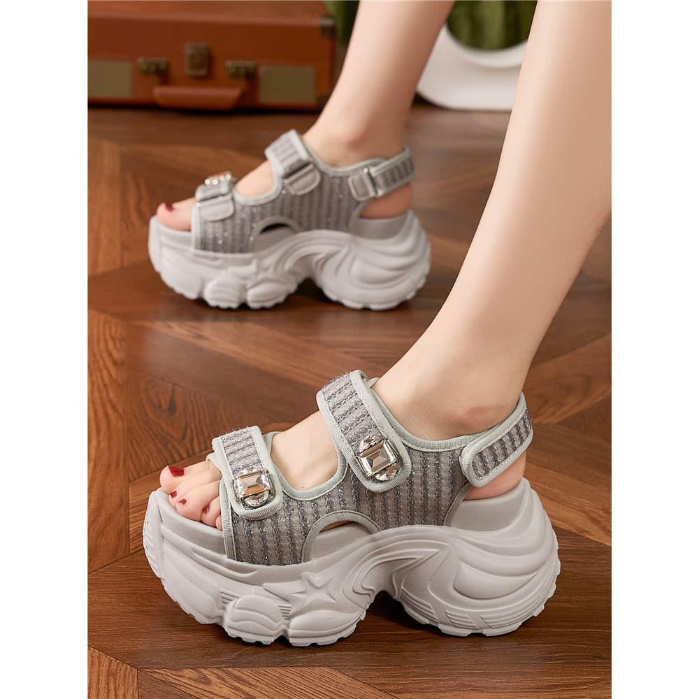 ZFCQ Hong Kong Sandálias casuais de salto alto com sola grossa e salto alto, roupa externa feminina 2026, novo estilo, s