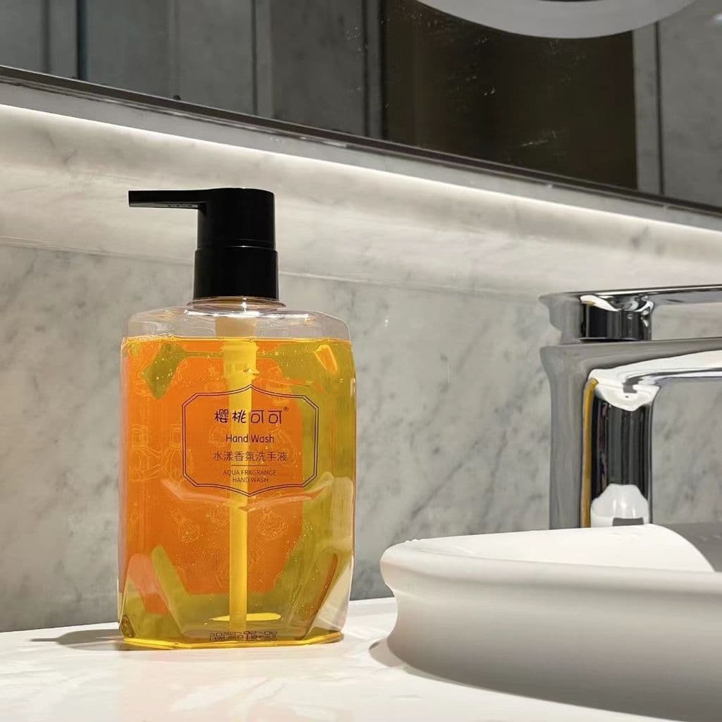 Cherry Cocoa Aqua Fragrance Desinfetante para as mãos 500ml Descontaminação suave Desengordurante Hidratante Refrescante