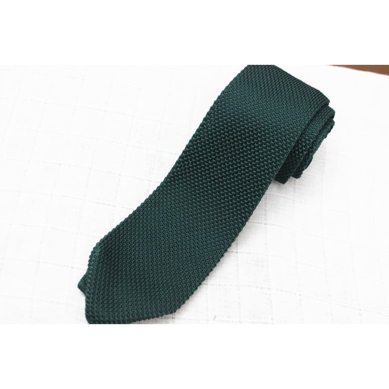 Exportação de comércio exterior masculino roupa Formal Casual 7CM gravata de malha pontiaguda larga verde escuro cor sól