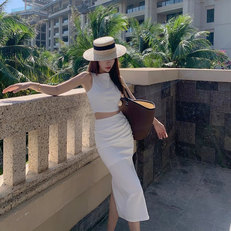 Deusa estilo temperamento moda terno feminino primavera verão raspado ombro colete topo + saia saia saia de praia branca