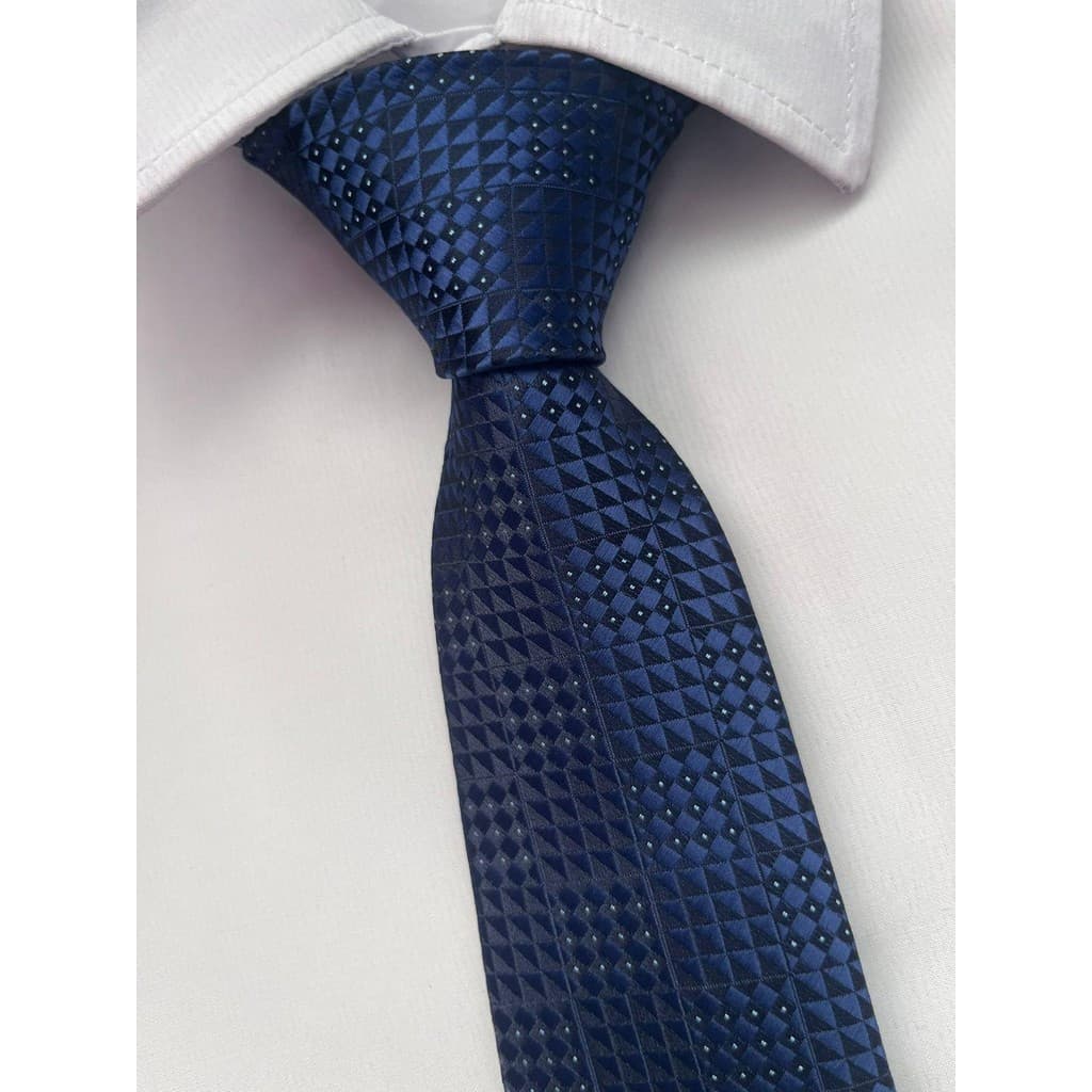 Gravata semi-ajustável azul escura - 2400 pontos UBI2