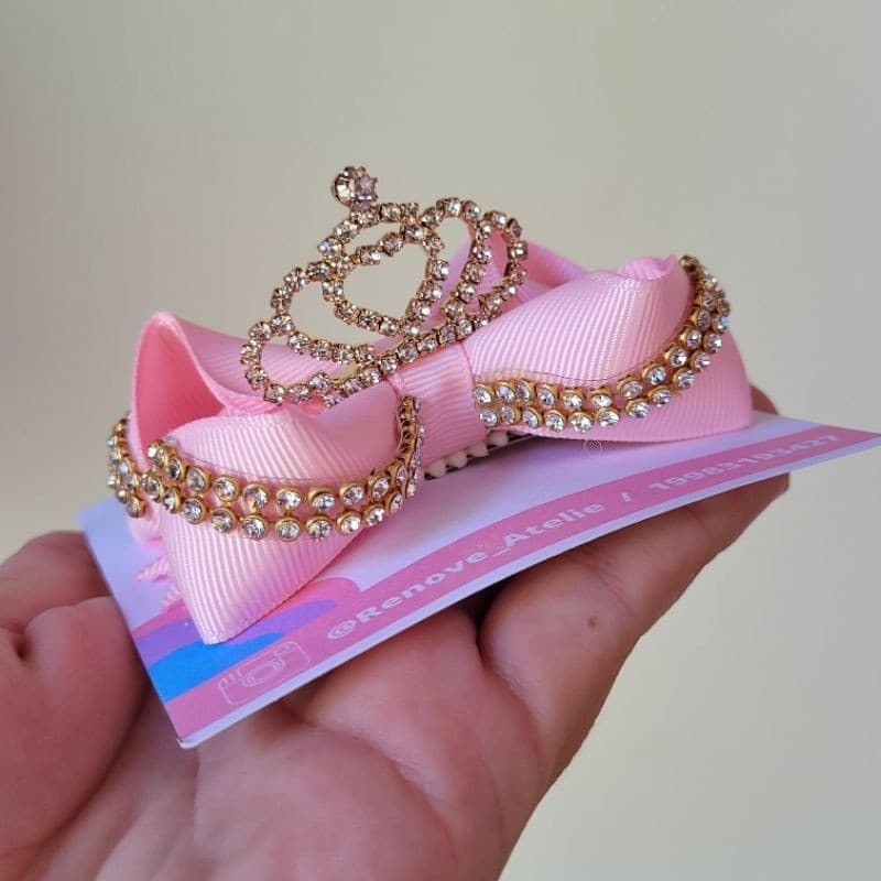 Laço Coroa Aurora M - Laço Infantil  Luxo - Laço Realeza Princesa Aurora Rosa Bebe M com DOURADO