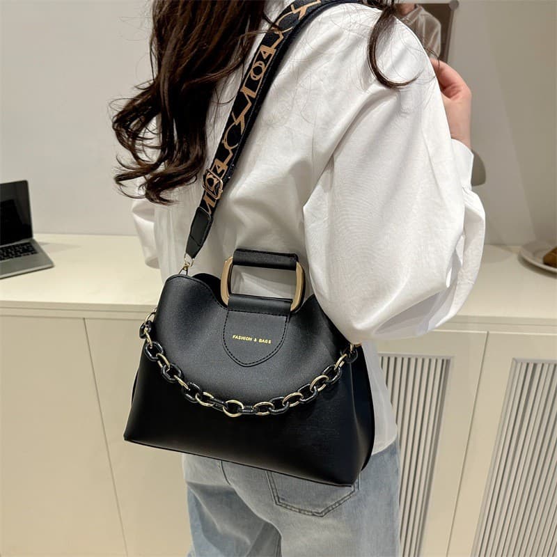 Bolsa pequena de transporte de mão feminina 2026 novo estilo primavera High-End Retro bolsa de ombro trabalho Commuter m