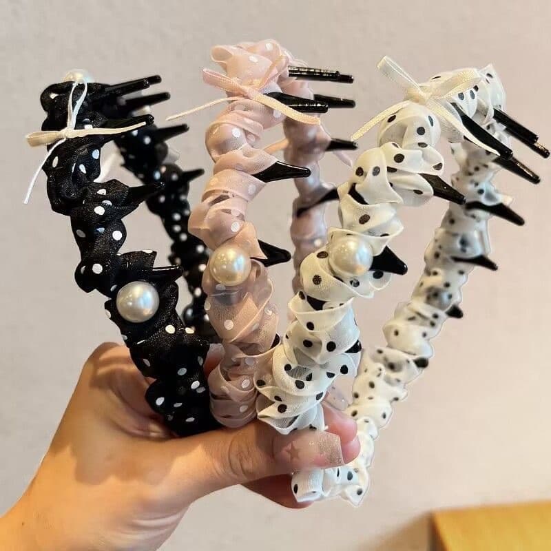 [Estoque pronto] Bege bolinhas arco bandana feminino estilo princesa Hairpin plissado Retro bandana alta crânio superior