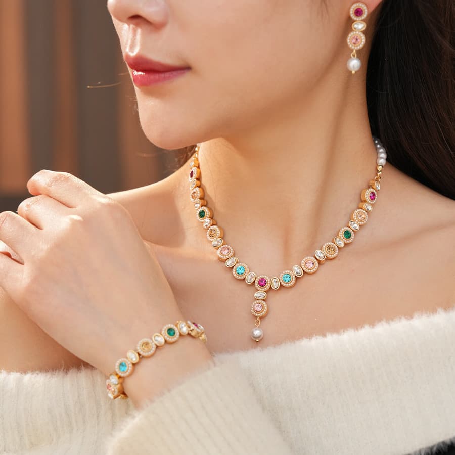 [Estoque pronto] Medieval vintage diamante frisado redondo pérola colar luz luxo clavícula corrente High-End conjunto de