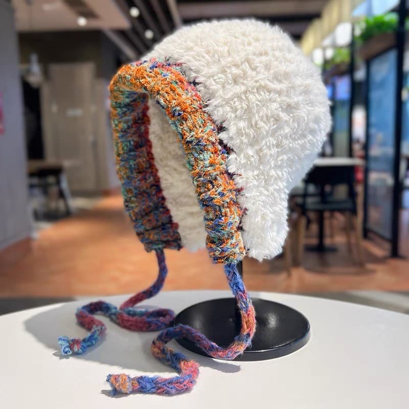 Novo gorro de malha espessa com pom-pom, adequado para mulheres, quente e estiloso, feito à mão, com proteção de orelha