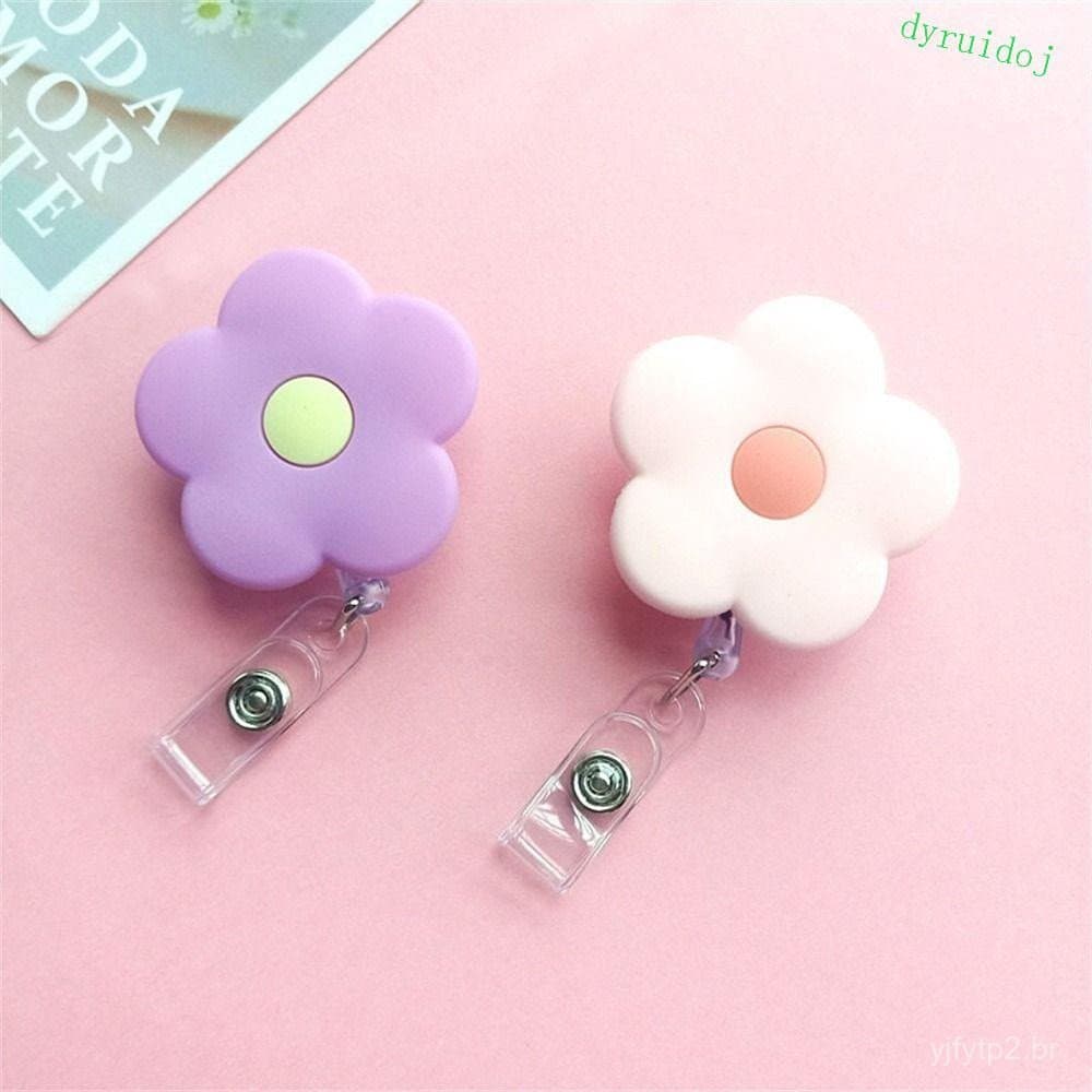 Porta-crachá retrátil, cartão de identificação, flores, chaveiros fofos, cordões, material escolar, porta-crachás