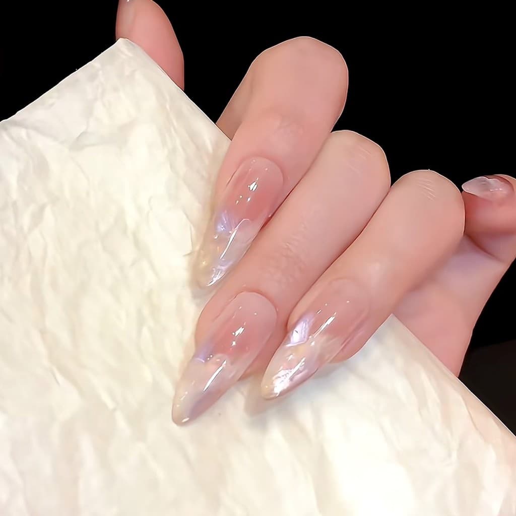 Novo estilo de primavera: unhas postiças artesanais em acetato roxo claro com efeito degradê, formato olho de gato, comp