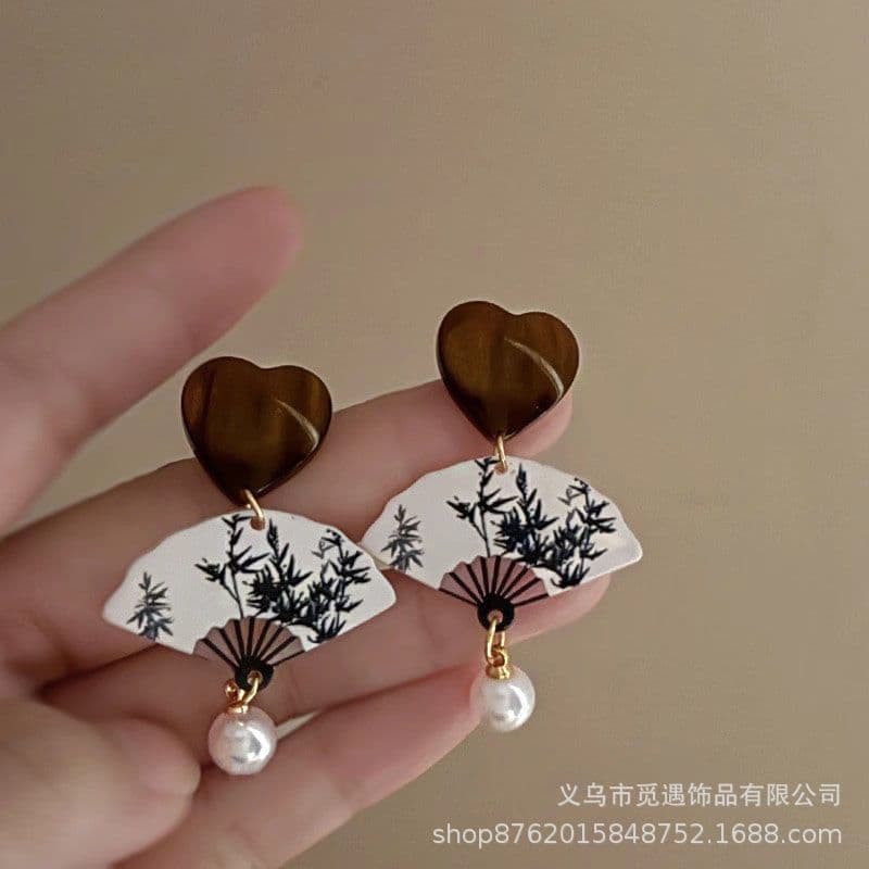 Brincos vintage em formato de coração para mulheres, estilo chinês novo e luxuoso, design de nicho moderno, brincos Hanf