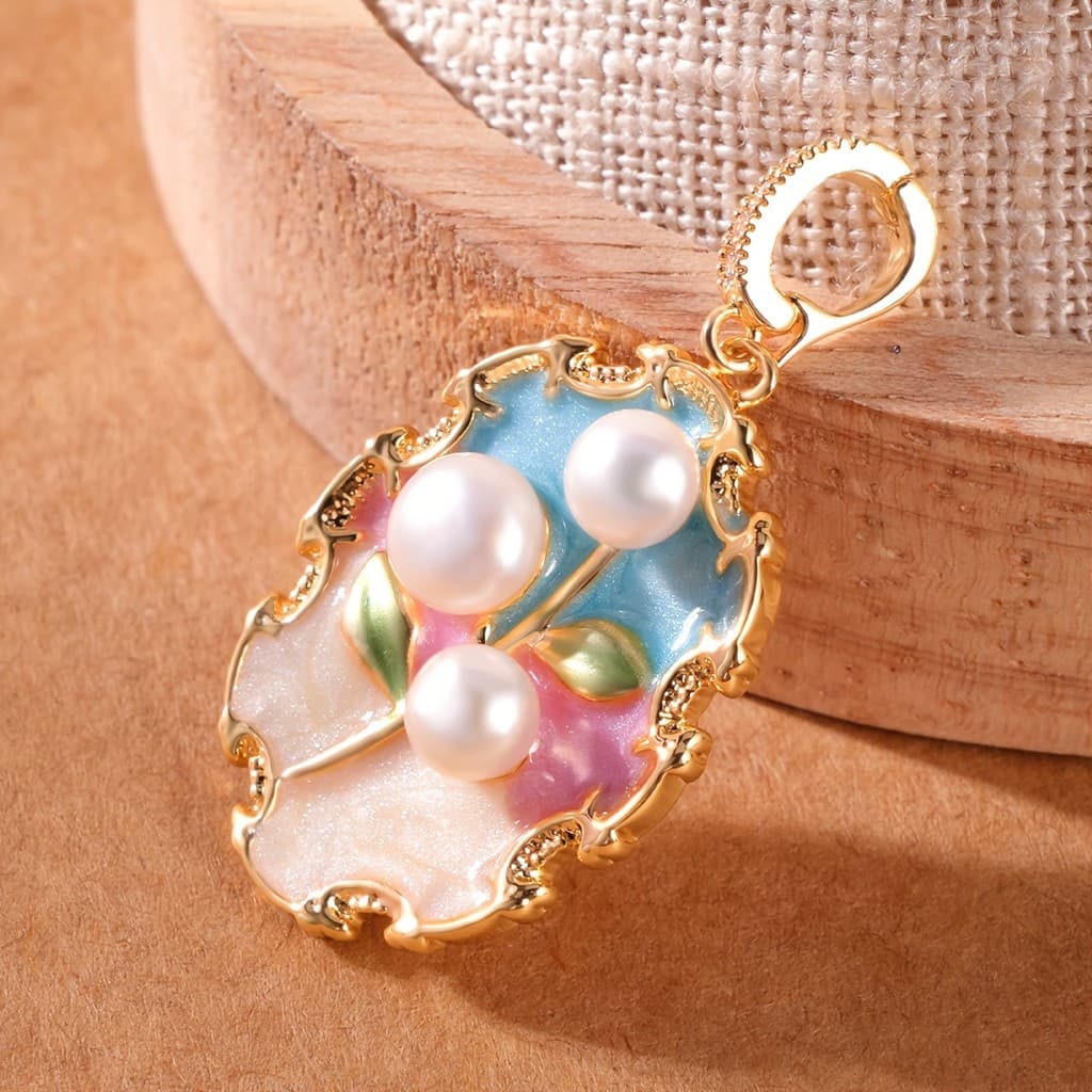 Pingente Floral Da Moldura Foto Do Esmalte Gotejamento Das Pérolas De Água Doce , Estilo Luxuoso Claro Nicho
