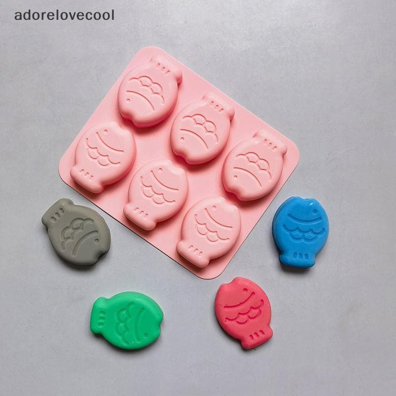 6 Buracos Dos Desenhos Animados Pequeno Peixe Silicone Bolo Molde Artesanal Sabão DIY Pudim De Chocolate Geléia Fondant