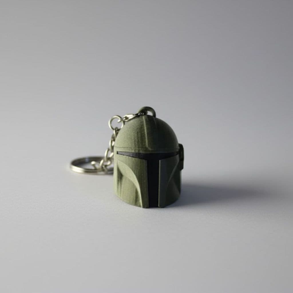 Chaveiro Mandalorian Detalhado Star Wars Sci-Fi Geek Decorativo Colecionável Premium Keychain