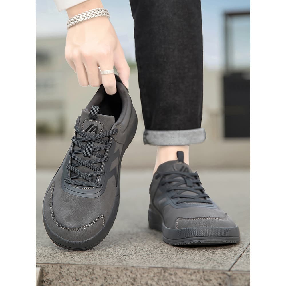 Sapatos masculinos de tamanho grande outono inverno estilo superfície de couro 46 dedo grande tênis esportivos soltos 48