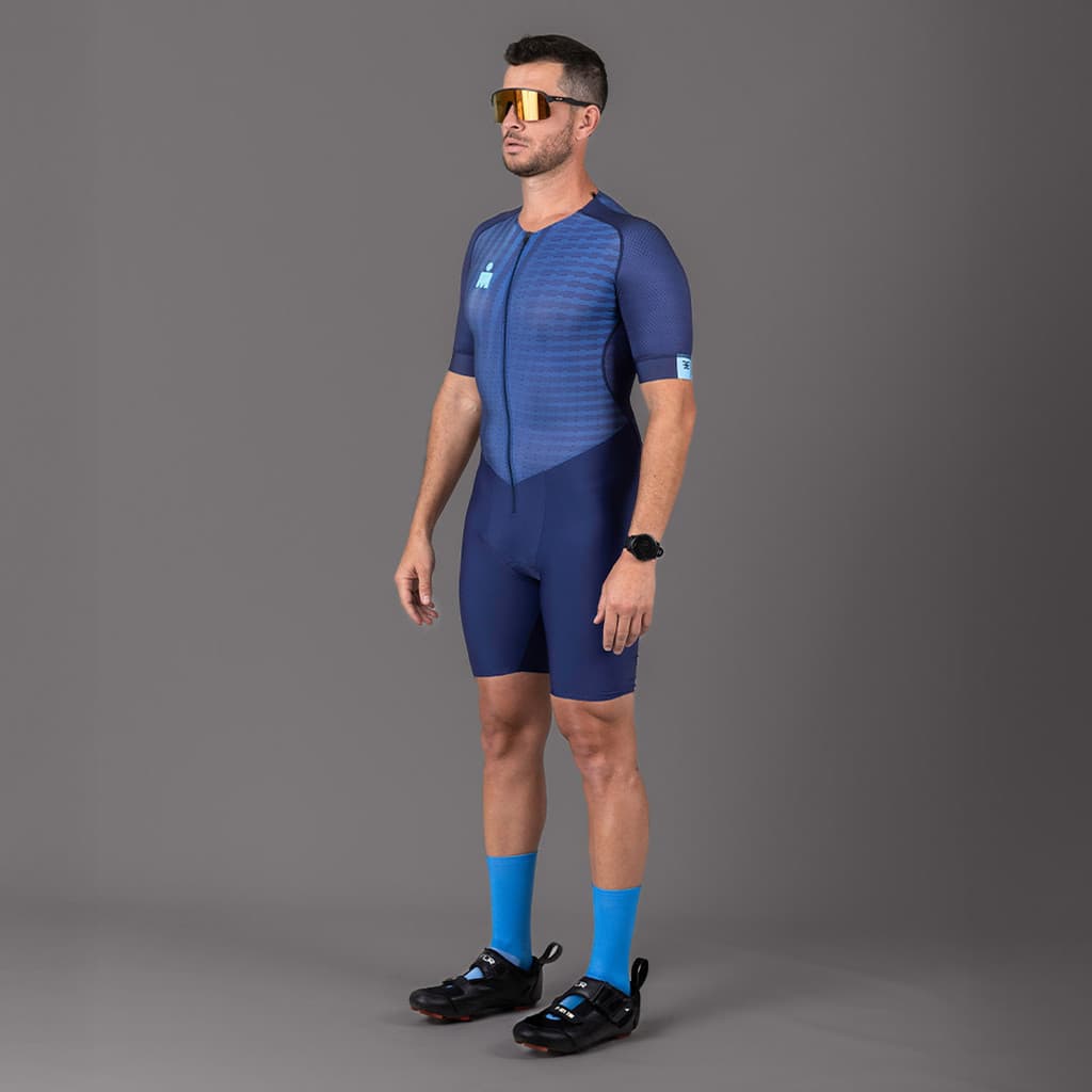 Macaquinho Triathlon c/ manga Carbon IRONMAN Azul Masculino III